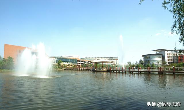 四川國際標榜職業(yè)技術學校學費(四川國際標榜職業(yè)技術學院)