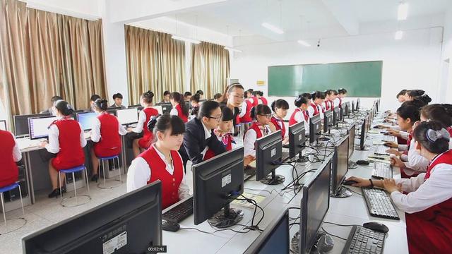 自貢職中技術(shù)學(xué)校(綿陽(yáng)樹(shù)人教育集團(tuán))