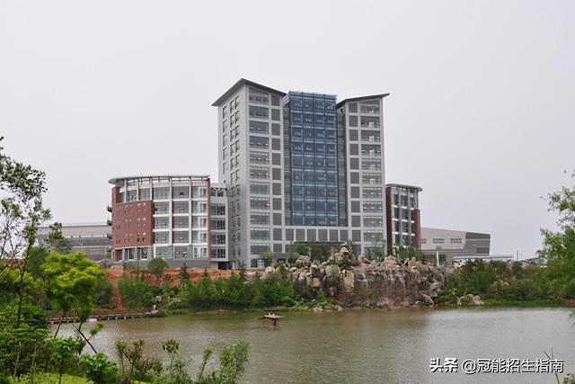 成都職業(yè)學校那所好(成都職業(yè)學校排名前十有哪些學校)