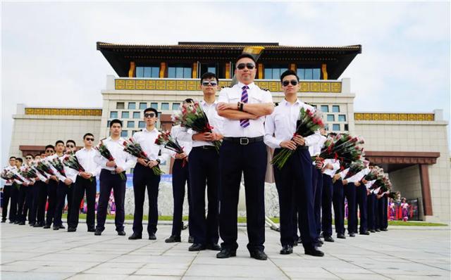 成都職業(yè)航空學校招生簡章(成都航空職業(yè)技術(shù)學校招生簡章)