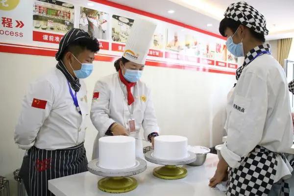 初中沒畢業(yè)上什么學?？梢?以前初中沒畢業(yè)可以上什么學校)