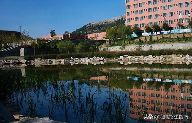 成都職業(yè)專業(yè)學(xué)校(成都職業(yè)裝展會(huì))