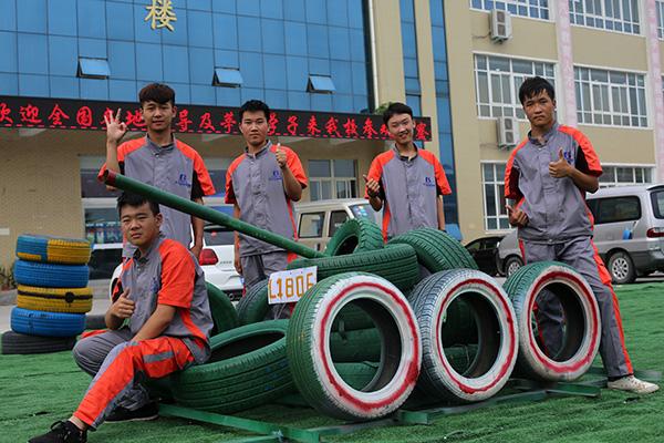 初中畢業(yè)生上什么技校(初中畢業(yè)生上什么職業(yè)技術學院)