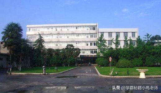 成都實用學(xué)校公辦(地址成都的大學(xué)分布)